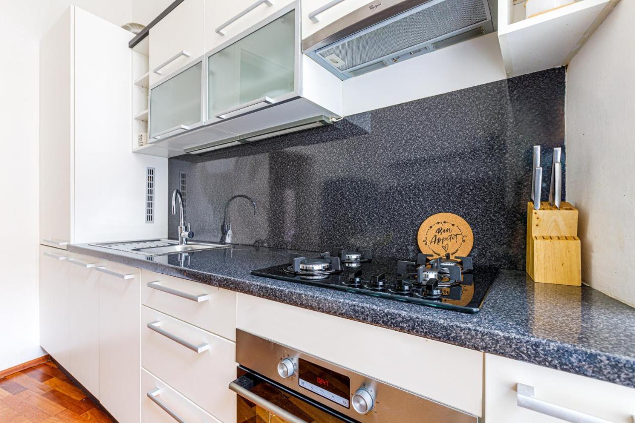 Newly Renovated Apartment In The Old Town 布拉迪斯拉发 外观 照片