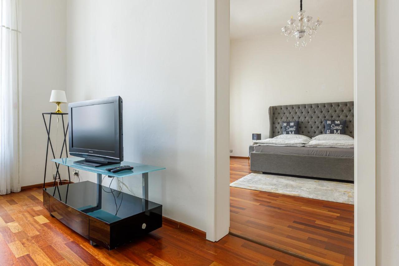 Newly Renovated Apartment In The Old Town 布拉迪斯拉发 外观 照片