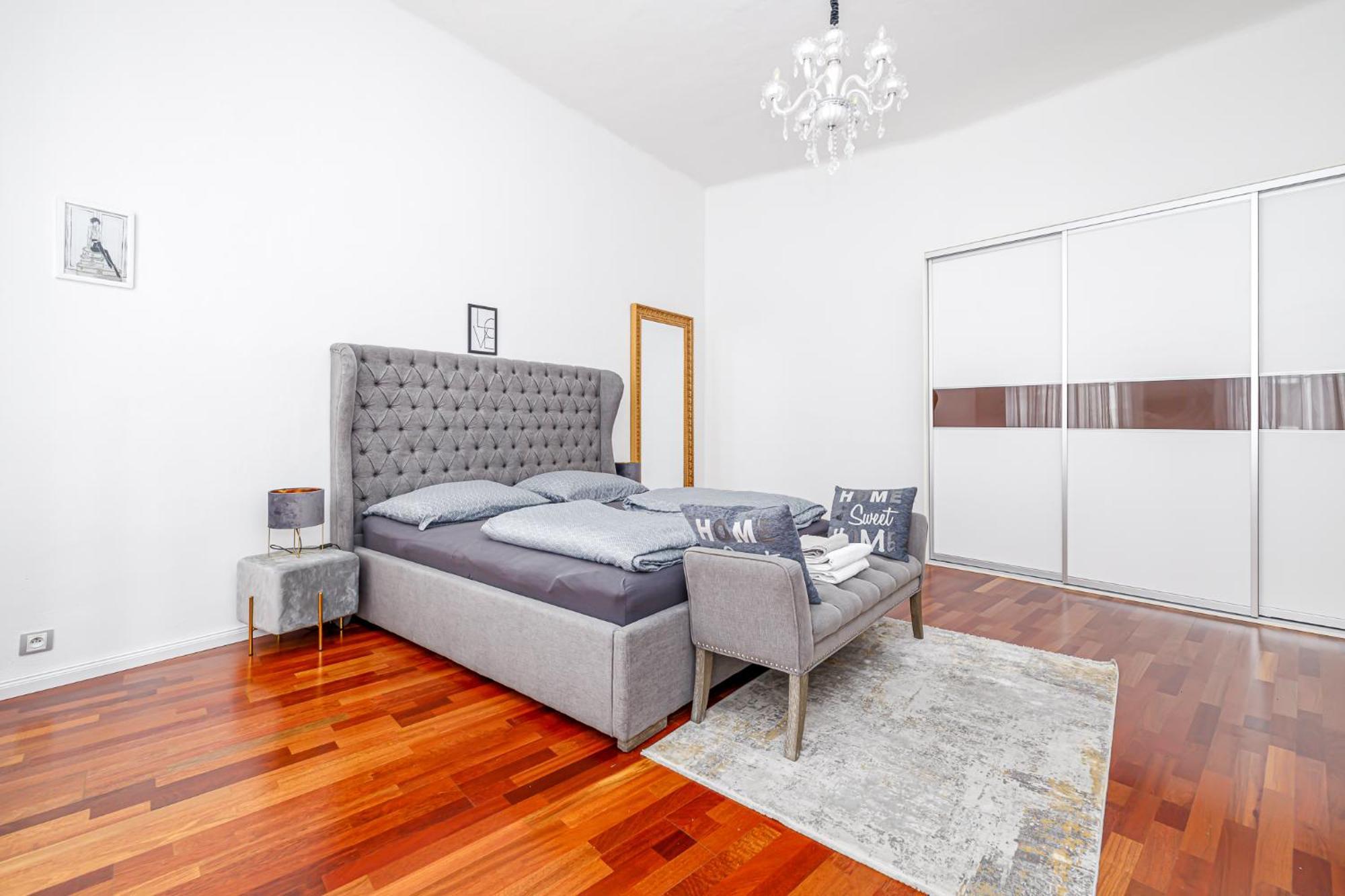 Newly Renovated Apartment In The Old Town 布拉迪斯拉发 外观 照片