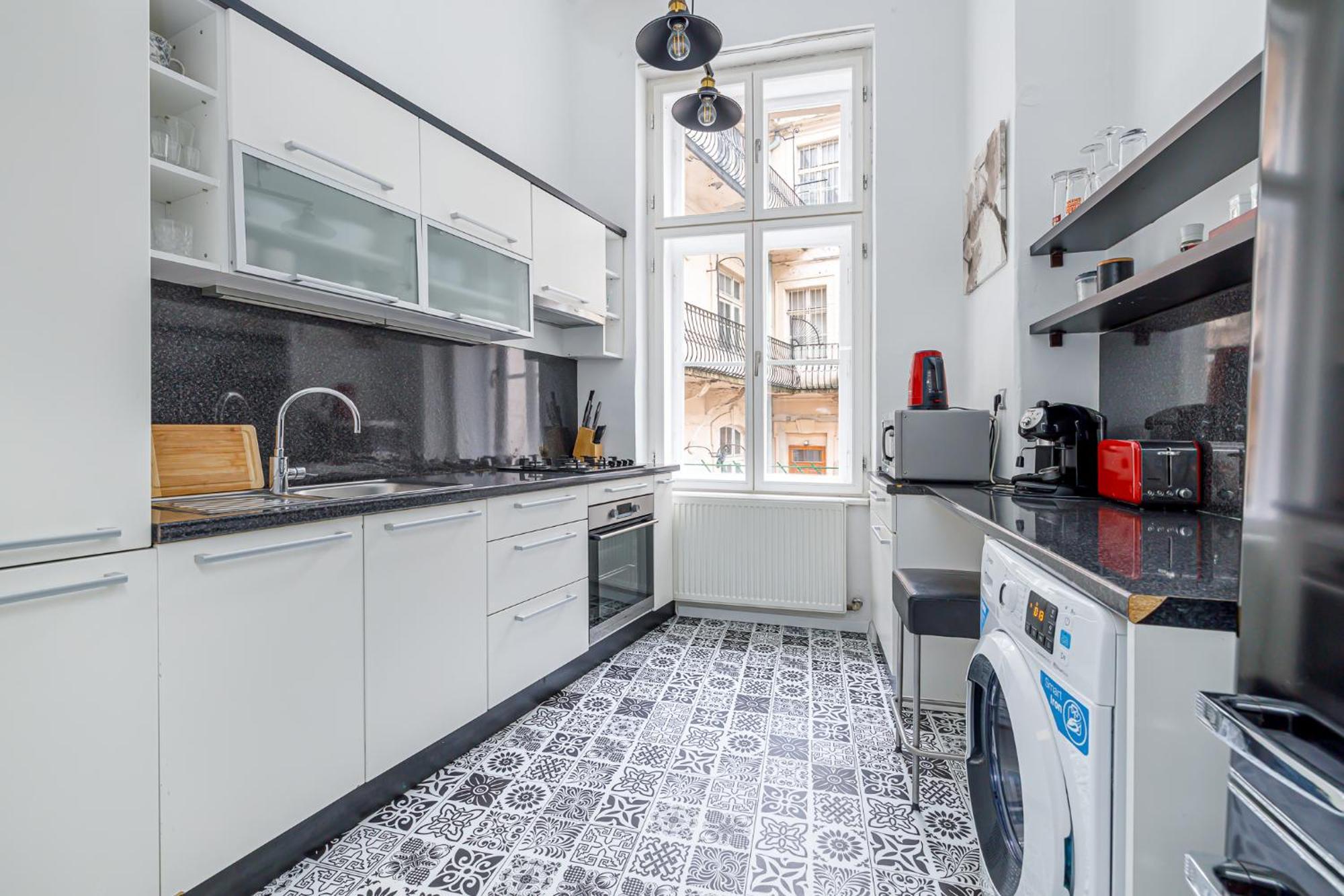 Newly Renovated Apartment In The Old Town 布拉迪斯拉发 外观 照片